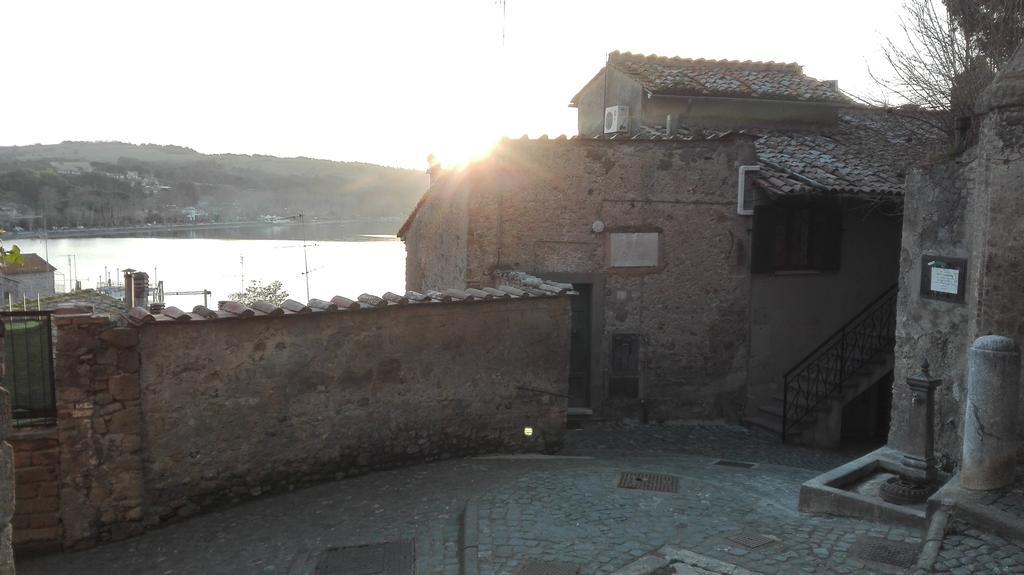 La Torretta Del Lago Villa Anguillara Sabazia Kültér fotó